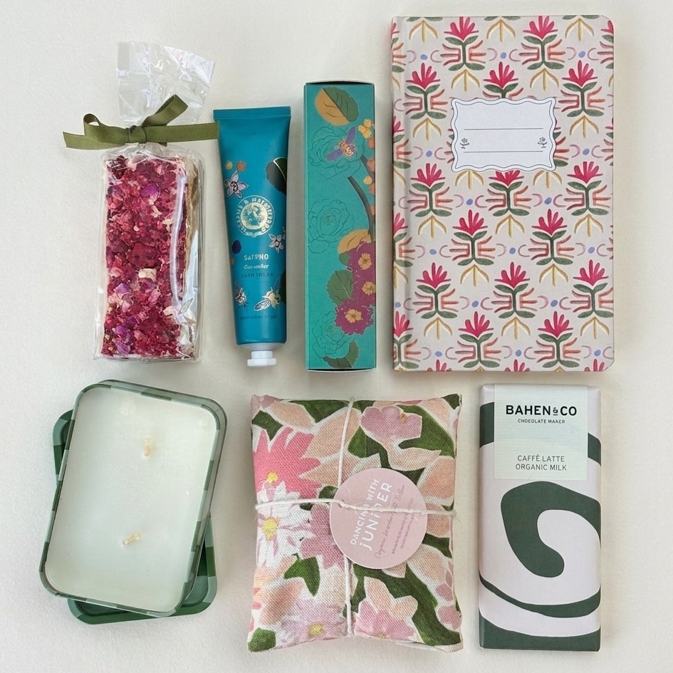 Relax and Unwind Gift Set | Green