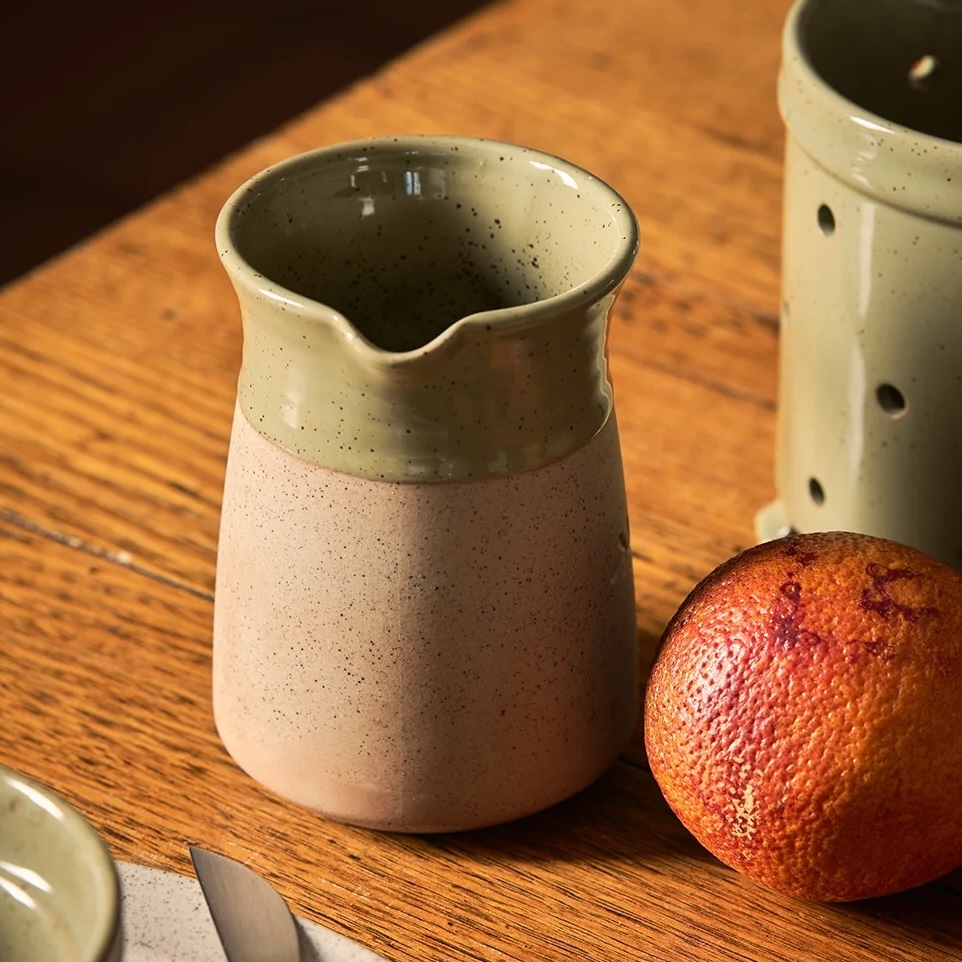 Robert Gordon Ceramic Jug in Peppercorn