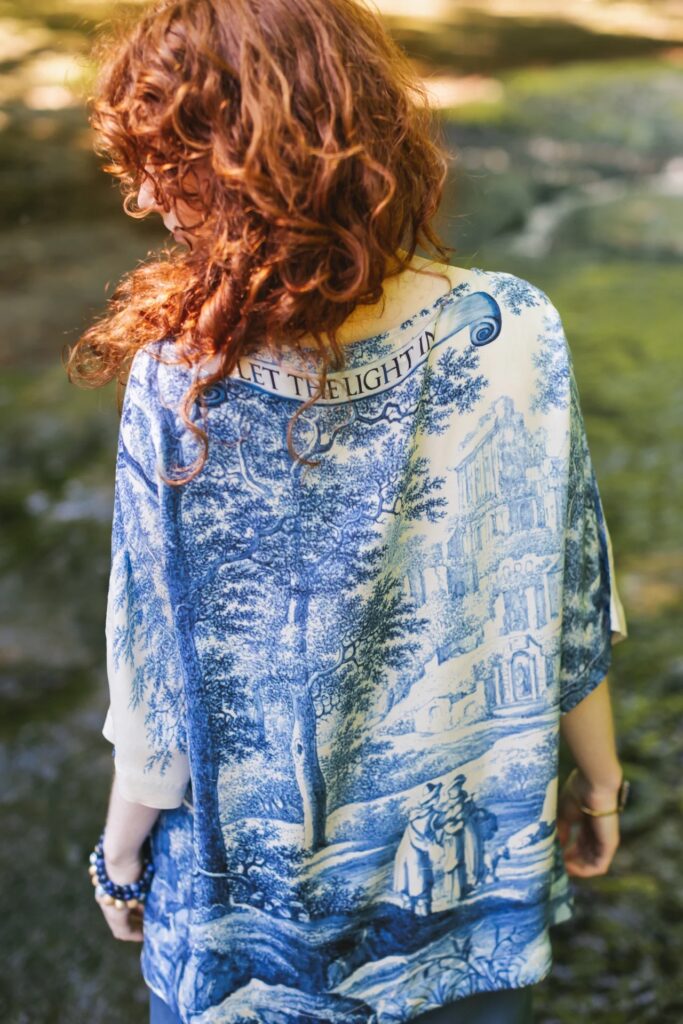 Market of Stars - Let The Light In Luxe Tee