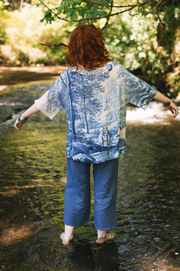 Market of Stars - Let The Light In Luxe Tee